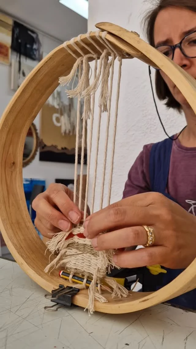 Diumenge matí avançant al taller💪🏼
#novaexpo #expoenprocés #arttèxtil #projectes #tapis @museu_calgerrer