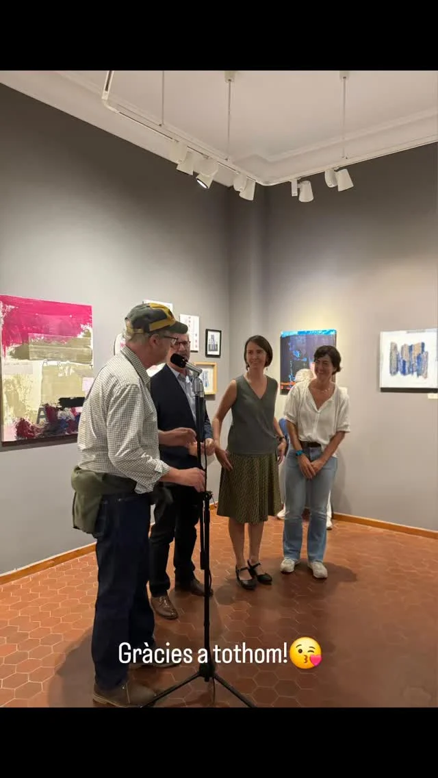 Gràcies per una inauguració fantàstica😍. Plena d'emocions i molta, molta alegria!
Sé que molts hi volieu ser i no veu poder, no patiu, l'exposició es pot veure fins el 25 de gener!
Gràcies a Josep Maria Vallès, alcalde de Sant Cugat, Núria Escamilla, regidora de cultura i esports i a Carme Ardit, regidora d'educació per la vostra presència.
Gràcies també a la família i als amics, i un gràcies especial a la Núria Nualart i al Frederic Cabanas per donar-me l'oportunitat d'exposar en aquest espai tant especial i carregat d'història.
@nuria.escamilla_ @josepmvalles @carmeardit @poudart @museu_calgerrer
#expoinaugurada #art #superprojecte #exposicio