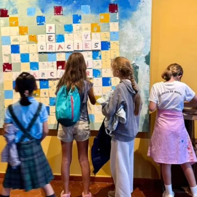 I segueixo fent visites guiades!😃
Com m'agrada explicar l'expossició, i descobrir com he fet els quadres i el perquè d'alguns quadres.
Si voleu que us expliqui l'exposició, i no us va bé la propera data prevista, el 15 de novembre, només cal que m'ho digueu i quedem un dia.
#exposició #nousprojectes #visitesguiades @museu_calgerrer