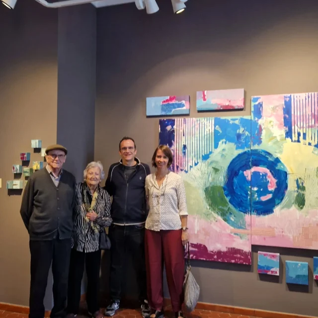 Visites entranyables a la meva exposició😊
#pintantdenou #exposició #novaexpo #pintura @montserratgras_42