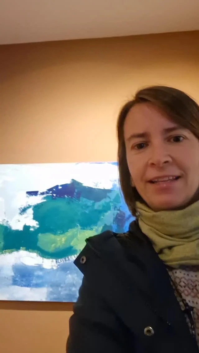 Aquest dissabte horari de festiu, de 10:30 a 14:30 h.
Si vens, escriu un comentari a la llibreta, m'encanta veure'ls!😊
Recorda que els quadres estan a la venta!😉🎁 a mariafabre.art
#regalaart #exposició @museu_calgerrer